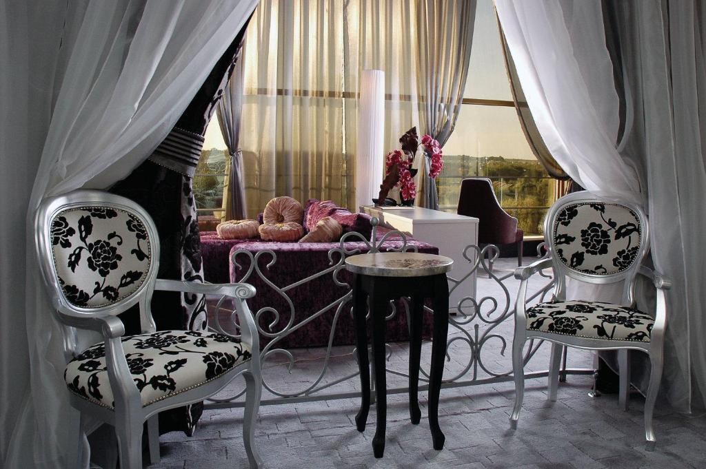 Baden-Baden Hotel คาร์คิฟ ภายนอก รูปภาพ